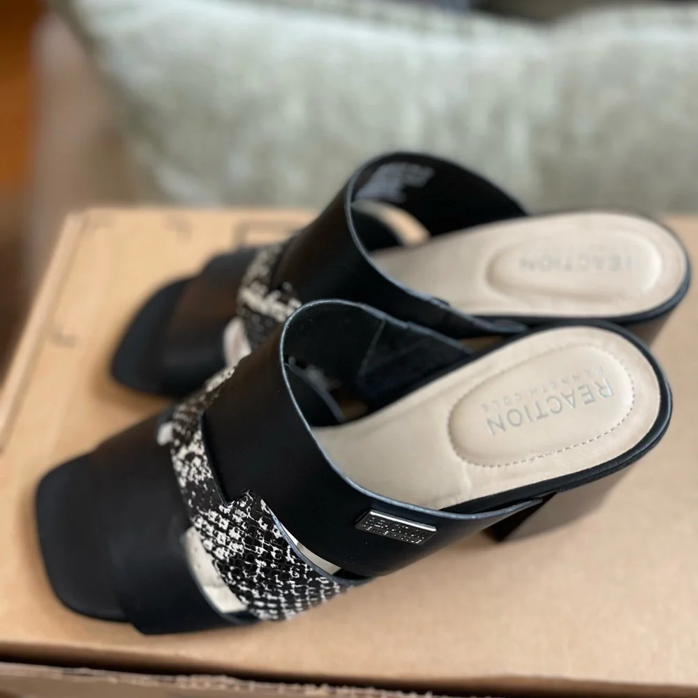 Kenneth Cole Reaction New bkack slides sandals 6.5 final sale